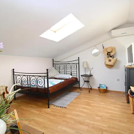 Holiday home Fuer 6 Personen Ca 90 Qm In Pula, Istrien Istrische Riviera
